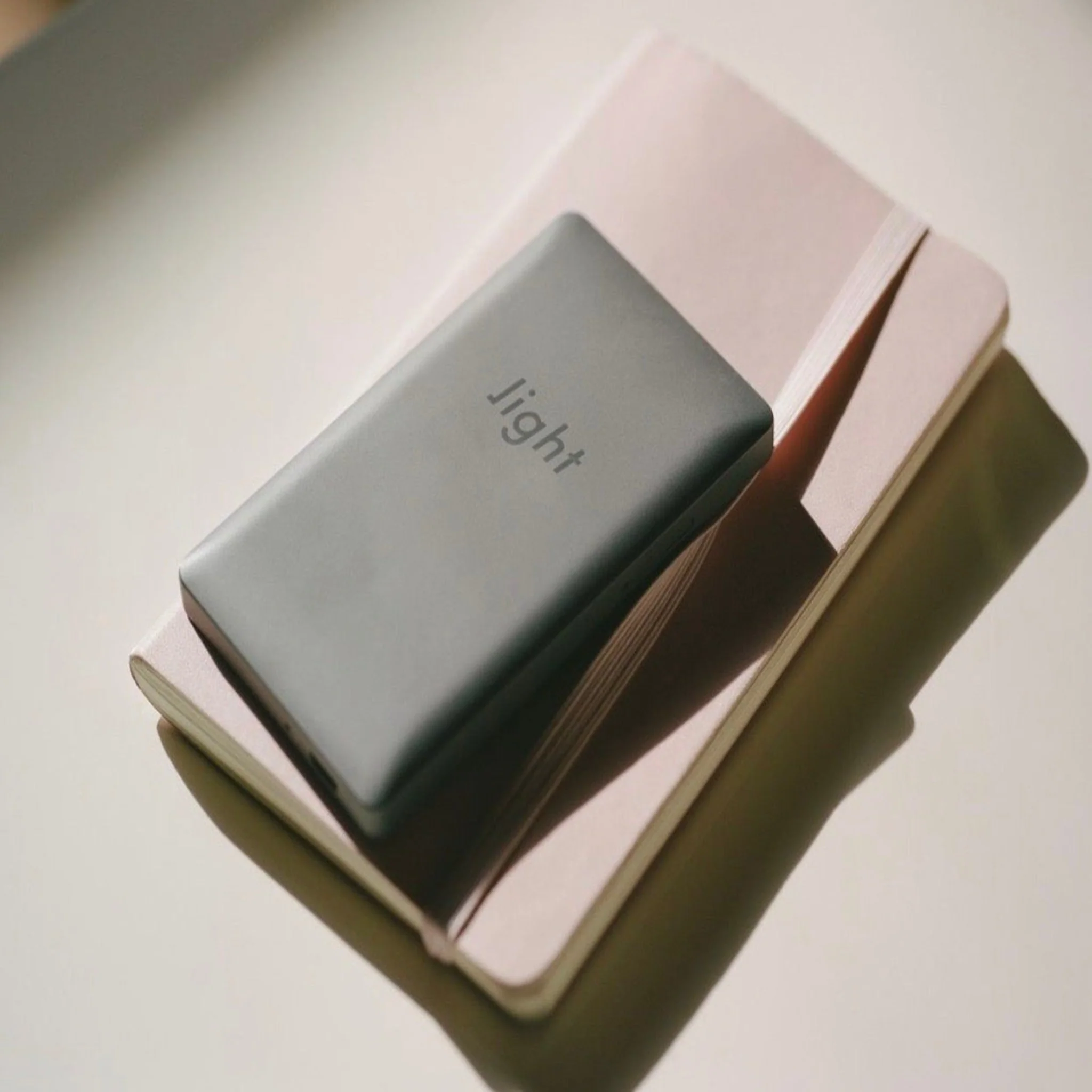 The Light Phone II - Image 5