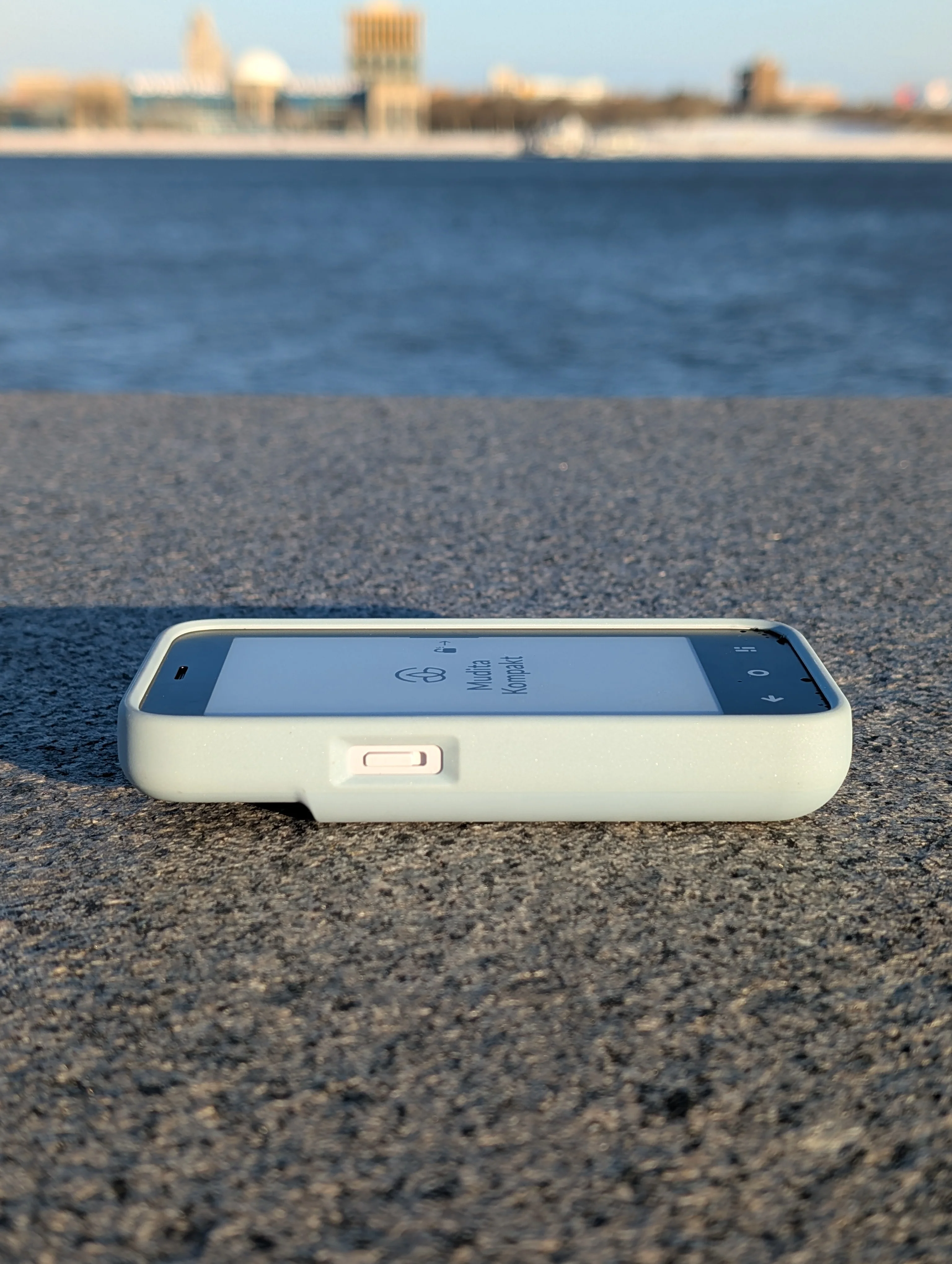 Mudita Kompakt Card Case - Image 6